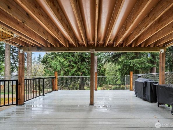 12391 S Keyport Road NE, Poulsbo WA 98370