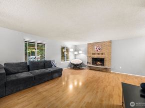 12391 S Keyport Road NE, Poulsbo WA 98370