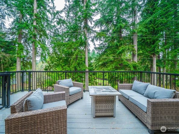 12391 S Keyport Road NE, Poulsbo WA 98370