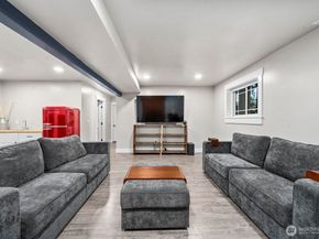 12391 S Keyport Road NE, Poulsbo WA 98370