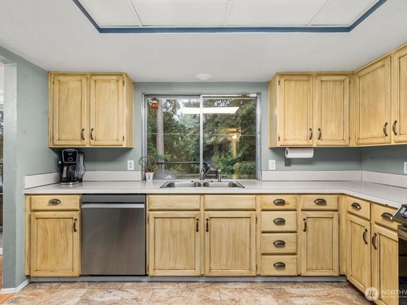 12391 S Keyport Road NE, Poulsbo WA 98370