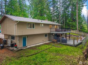 12391 S Keyport Road NE, Poulsbo WA 98370