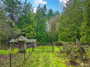 12391 S Keyport Road NE, Poulsbo WA 98370