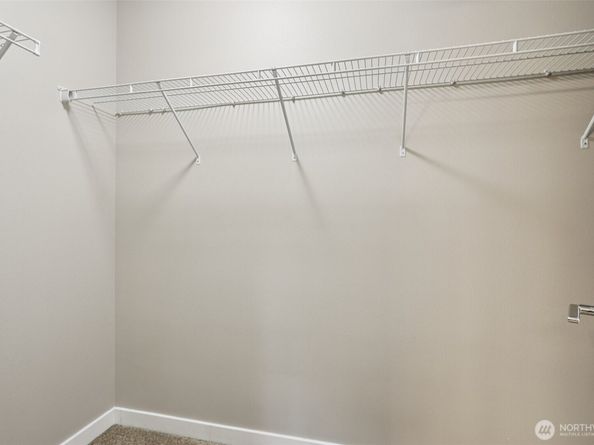 13724 Ash Way F3, Everett WA 98204