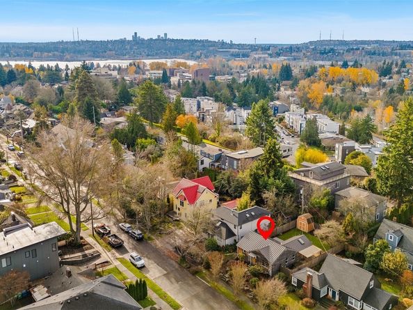 5143 46th Avenue NE, Seattle WA 98105