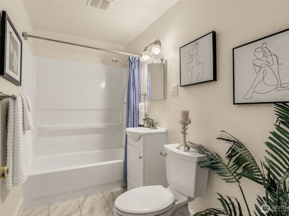 5143 46th Avenue NE, Seattle WA 98105