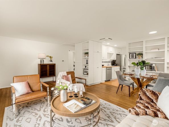 5143 46th Avenue NE, Seattle WA 98105