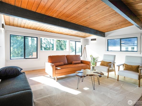 11647 Beacon Avenue S, Seattle WA 98178