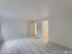 13513 Linden Avenue N C114, Seattle WA 98133