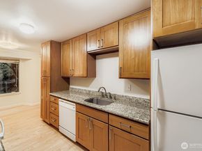 13513 Linden Avenue N C114, Seattle WA 98133