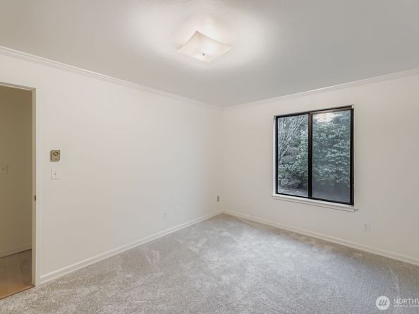 13513 Linden Avenue N C114, Seattle WA 98133