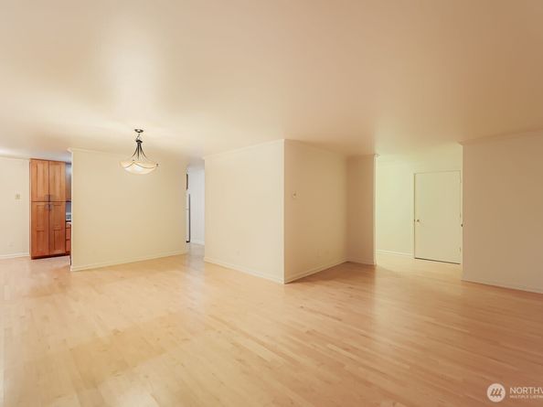 13513 Linden Avenue N C114, Seattle WA 98133