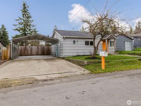 2805 NE Bowen Street, Bremerton WA 98310