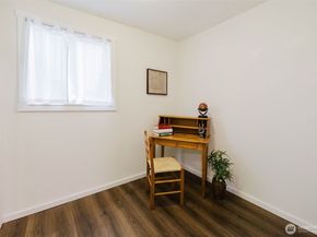 2805 NE Bowen Street, Bremerton WA 98310