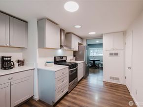 2805 NE Bowen Street, Bremerton WA 98310