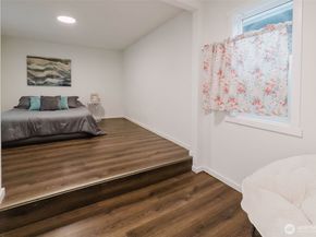 2805 NE Bowen Street, Bremerton WA 98310