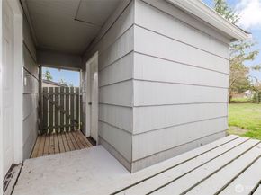 2805 NE Bowen Street, Bremerton WA 98310