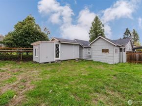 2805 NE Bowen Street, Bremerton WA 98310