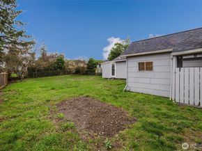 2805 NE Bowen Street, Bremerton WA 98310