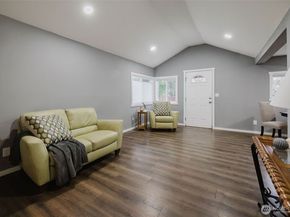 2805 NE Bowen Street, Bremerton WA 98310