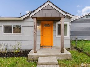 2805 NE Bowen Street, Bremerton WA 98310