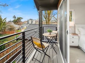 8823 Ashworth Avenue N B, Seattle WA 98103