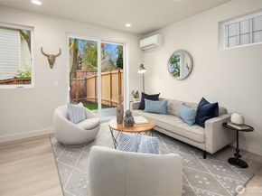 8823 Ashworth Avenue N B, Seattle WA 98103