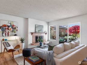 2858 32nd Avenue W 106, Seattle WA 98119