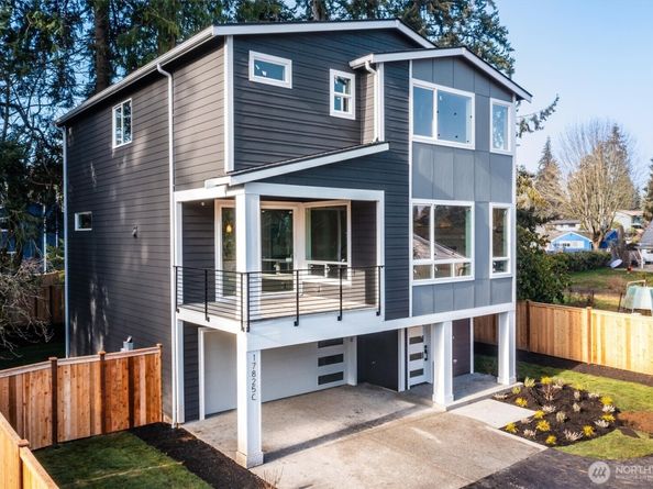 17825 N Wallingford Avenue A, Shoreline WA 98133