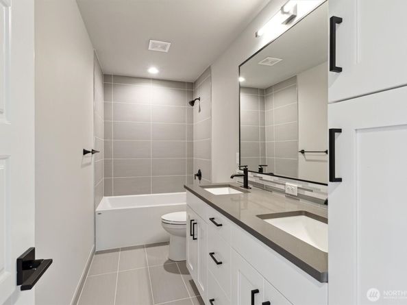 17825 N Wallingford Avenue A, Shoreline WA 98133