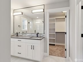 17825 N Wallingford Avenue A, Shoreline WA 98133