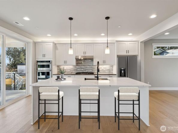 17825 N Wallingford Avenue A, Shoreline WA 98133