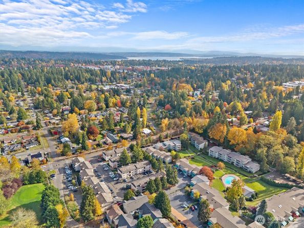 13321 15th Avenue NE D5, Seattle WA 98125