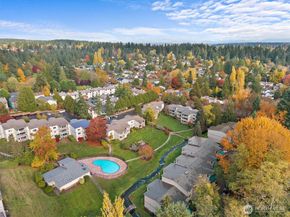 13321 15th Avenue NE D5, Seattle WA 98125