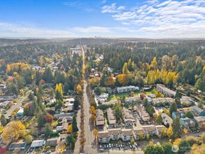 13321 15th Avenue NE D5, Seattle WA 98125