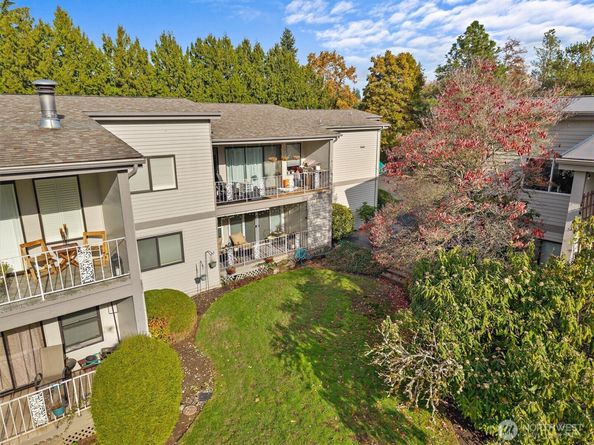 13321 15th Avenue NE D5, Seattle WA 98125