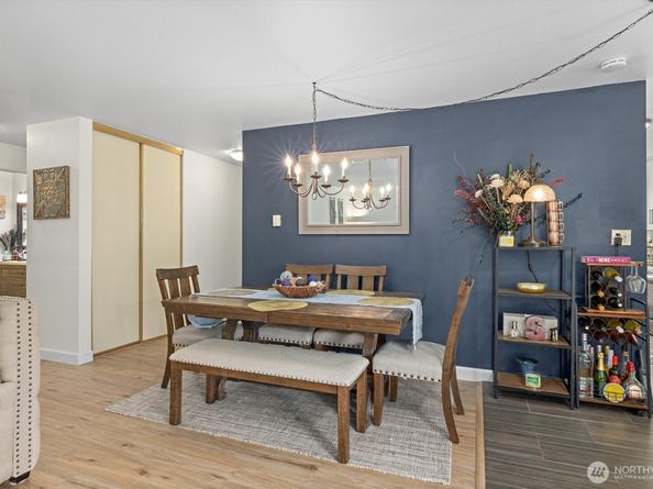 13321 15th Avenue NE D5, Seattle WA 98125