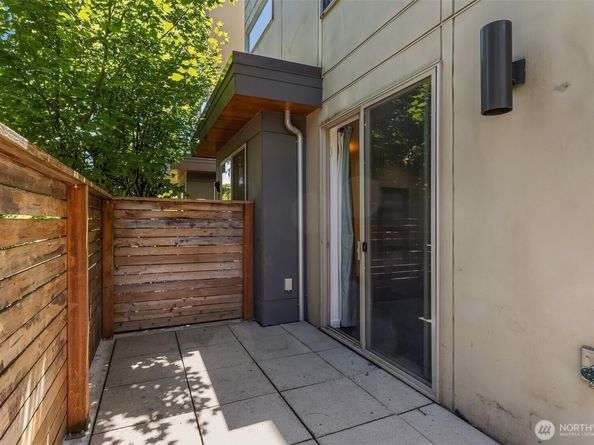 933 16th Avenue A, Seattle WA 98122