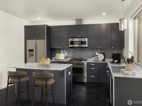 933 16th Avenue A, Seattle WA 98122