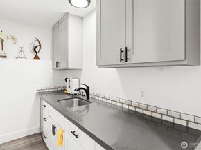 2811 SW 337th St, Federal Way WA 98023