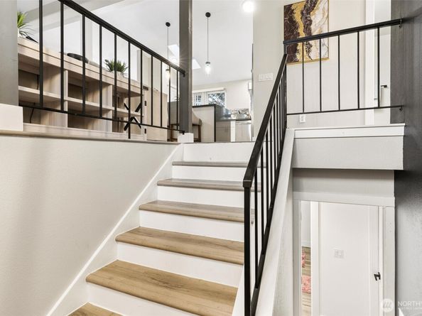 2811 SW 337th St, Federal Way WA 98023