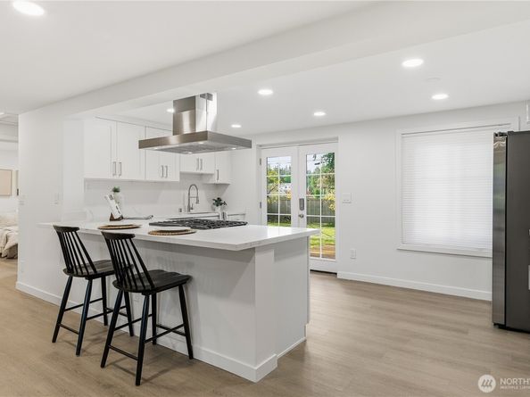 16167 Midvale Avenue N, Shoreline WA 98133