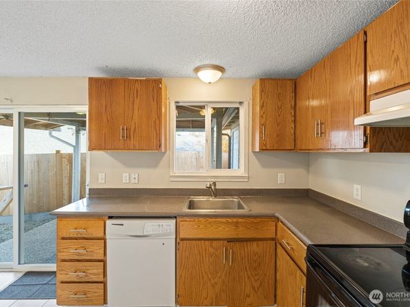 28602 46th Avenue S, Auburn WA 98001