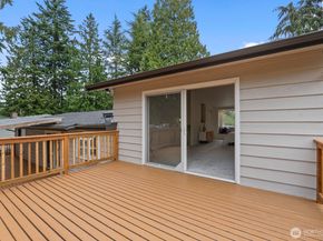 18045 3rd Ave NE, Shoreline WA 98155