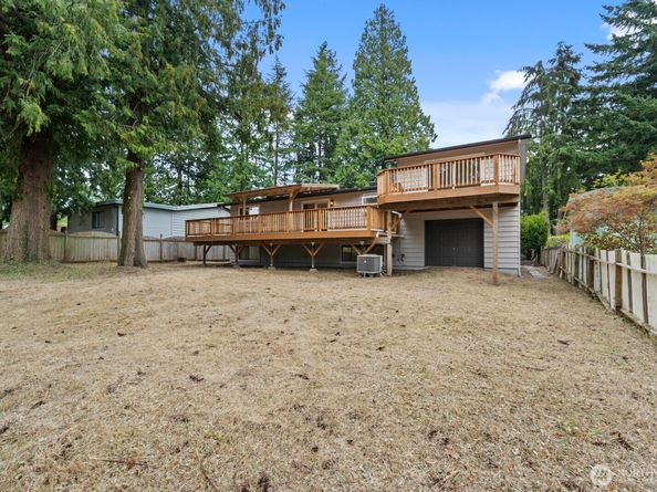 18045 3rd Ave NE, Shoreline WA 98155