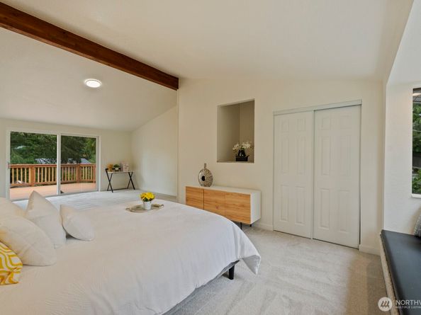 18045 3rd Ave NE, Shoreline WA 98155