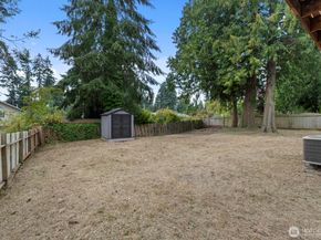 18045 3rd Ave NE, Shoreline WA 98155