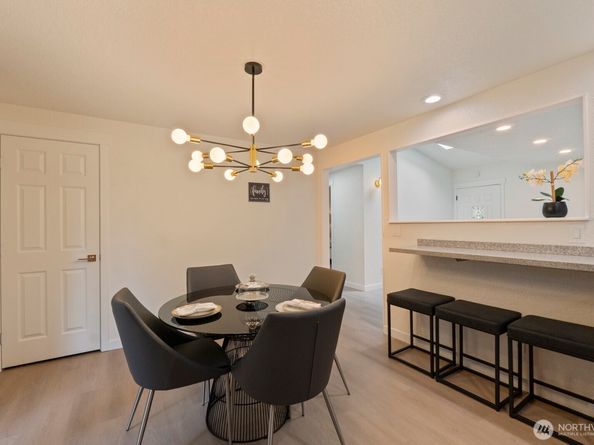 18045 3rd Ave NE, Shoreline WA 98155