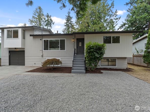 18045 3rd Ave NE, Shoreline WA 98155