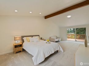 18045 3rd Ave NE, Shoreline WA 98155